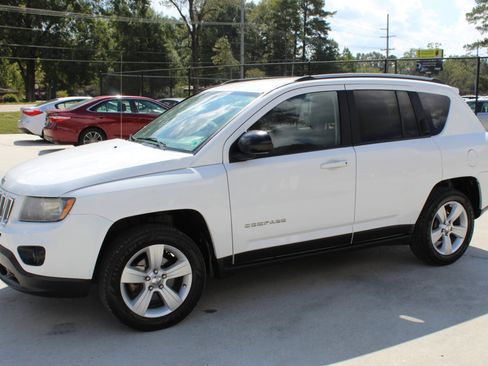 Used 2016 Jeep Compass Sport w/ Power Value Group image 24