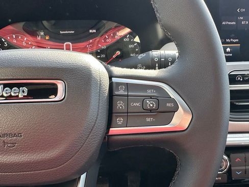 New 2026 Jeep Compass Limited image 24