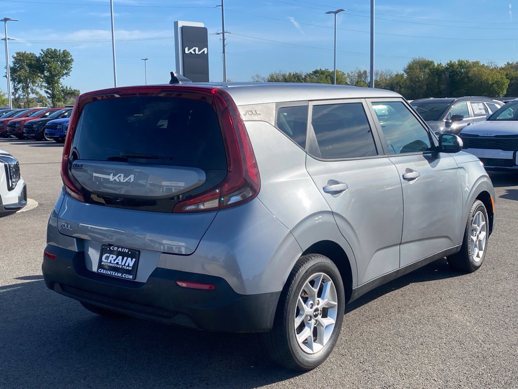 Used 2022 Kia Soul LX w/ Technology Package FWD image 7