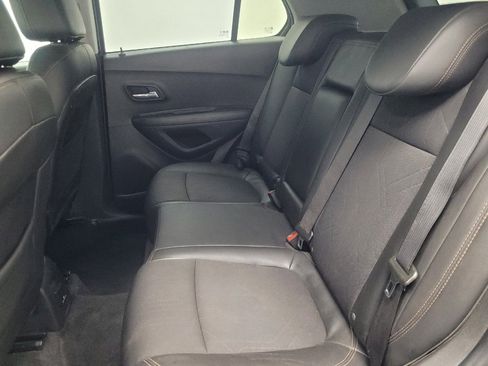 Used 2020 Chevrolet Trax LT w/ Driver Confidence Package image 18