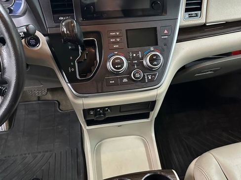 Used 2016 Toyota Sienna XLE w/ Outdoor Package image 16