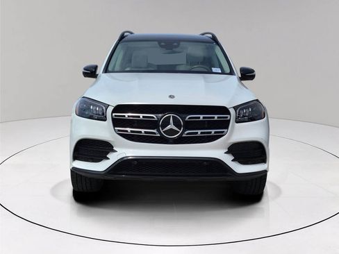 Used 2023 Mercedes-Benz GLS 450 4MATIC image 2