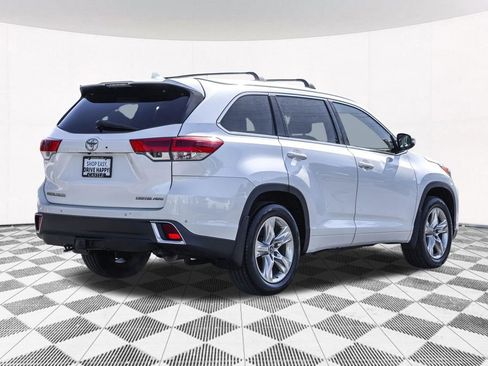 Used 2017 Toyota Highlander Limited AWD/4WD image 14