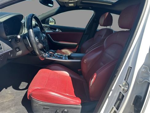 Used 2019 Kia Stinger GT2 AWD/4WD image 10