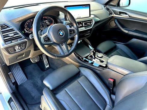 Certified 2025 BMW X4 xDrive30i w/ Premium Package image 14