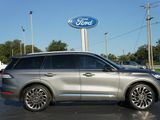 Used 2022 Lincoln Aviator Reserve w/ Equipment Group 201A image 3