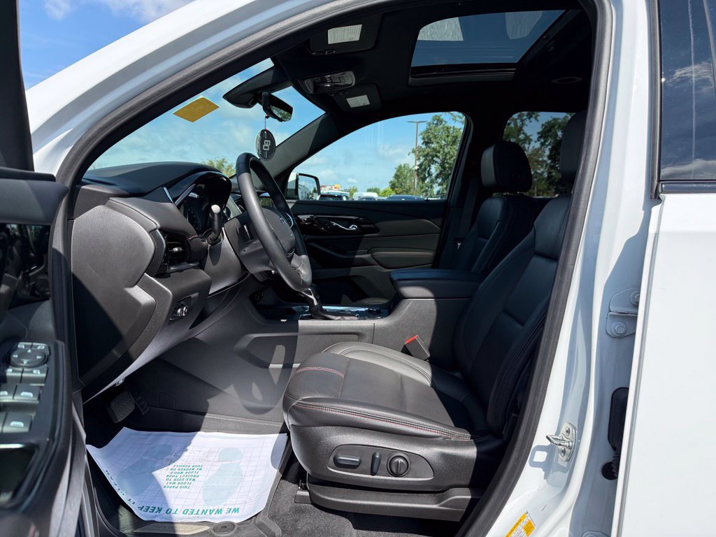 Used 2023 Chevrolet Traverse RS w/ LPO, Floor Liner Package AWD/4WD image 55