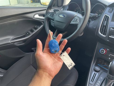 Used 2018 Ford Focus SEL image 51