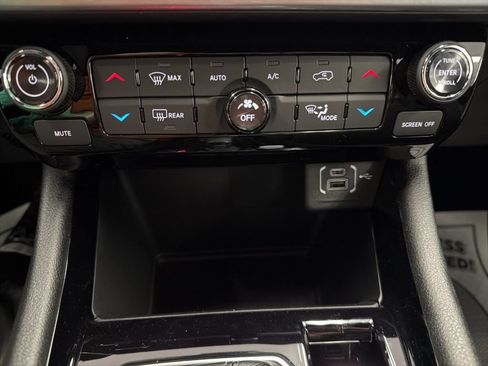 New 2026 Jeep Compass Limited AWD/4WD image 16