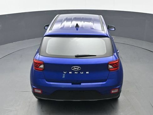 Used 2022 Hyundai Venue SE FWD image 34