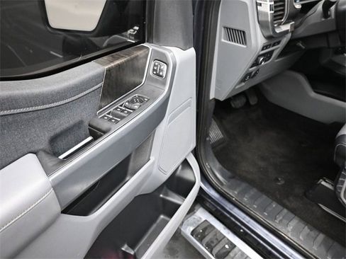 Used 2021 Ford F150 Lariat w/ FX4 Off-Road Package image 14