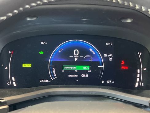 Used 2025 Toyota Camry SE FWD image 26