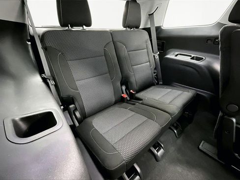 Used 2023 GMC Acadia SLE w/ Driver Convenience Package image 28