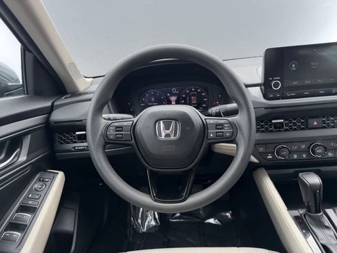 Used 2024 Honda Accord EX image 17