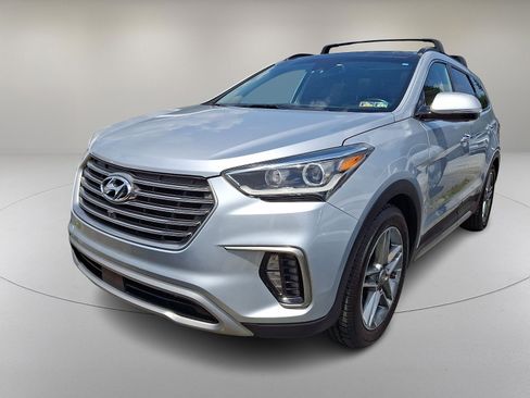 Used 2017 Hyundai Santa Fe Limited AWD/4WD image 3