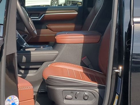 Used 2025 GMC Sierra 2500 Denali Ultimate w/ Max Trailering Package image 12