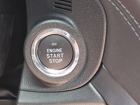 Certified 2025 Subaru Outback Limited image 25