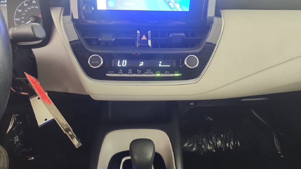 Used 2024 Toyota Corolla LE FWD image 15