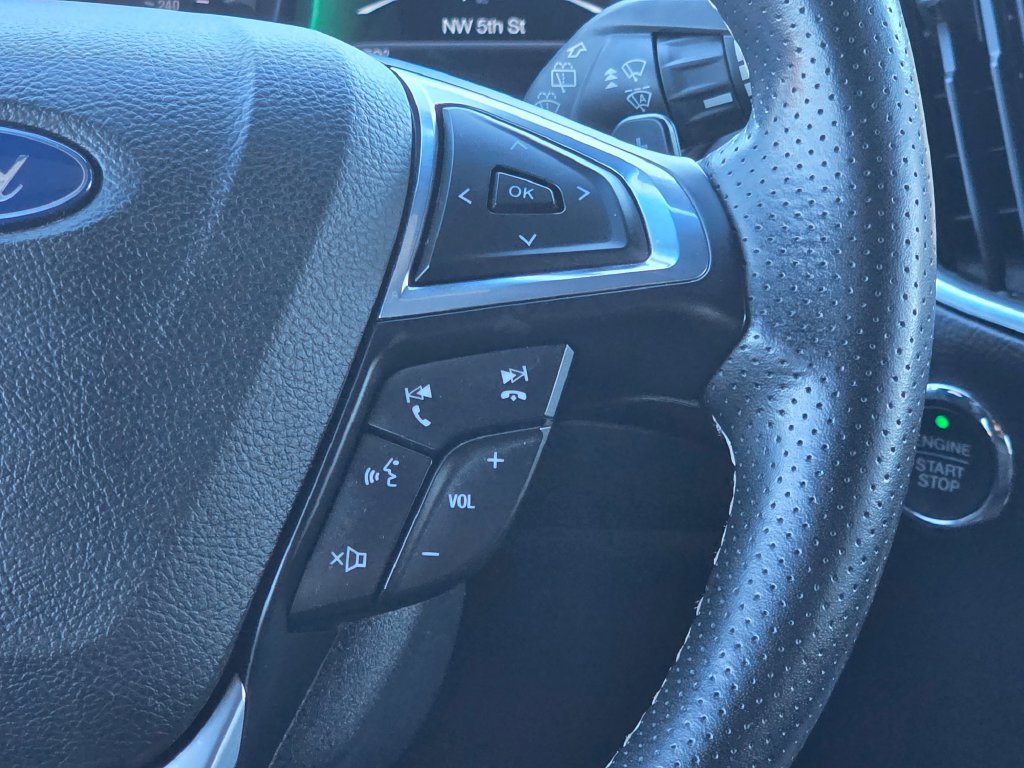 Used 2019 Ford Edge ST w/ Equipment Group 401A AWD/4WD image 18
