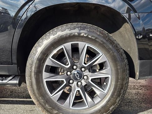 Used 2023 Chevrolet Tahoe Z71 AWD/4WD image 8