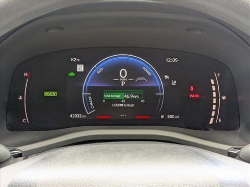 Used 2025 Toyota Camry LE w/ Convenience Package FWD image 11