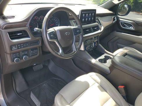Certified 2021 Chevrolet Tahoe Z71 w/ Z71 Signature Package AWD/4WD image 21
