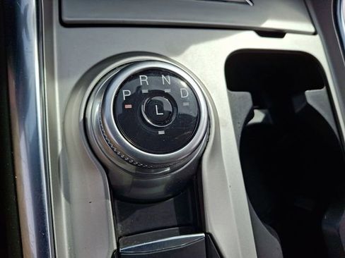 Used 2023 Ford Explorer Limited AWD/4WD image 16