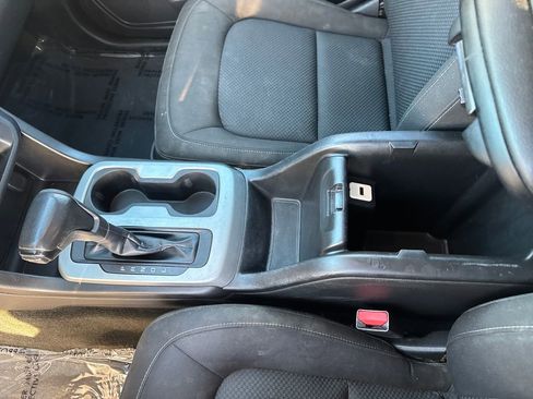 Used 2017 Chevrolet Colorado LT RWD image 31