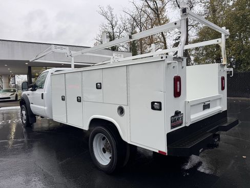 Used 2007 Ford F450 2WD Regular Cab Super Duty image 3