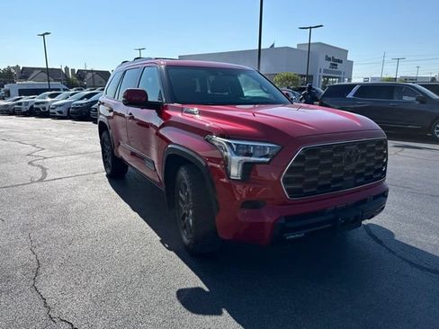 Used 2025 Toyota Sequoia Platinum AWD/4WD image 8
