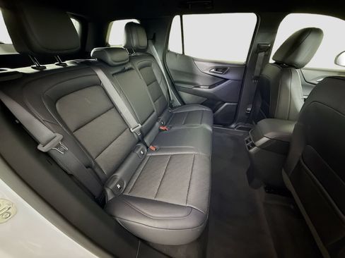 New 2026 Chevrolet Equinox LT w/ Convenience Package II FWD image 25