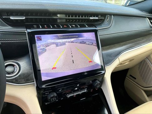 Used 2023 Jeep Grand Cherokee L Limited w/ Trailer Tow Group (B) image 20