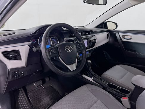 Used 2015 Toyota Corolla LE FWD image 9