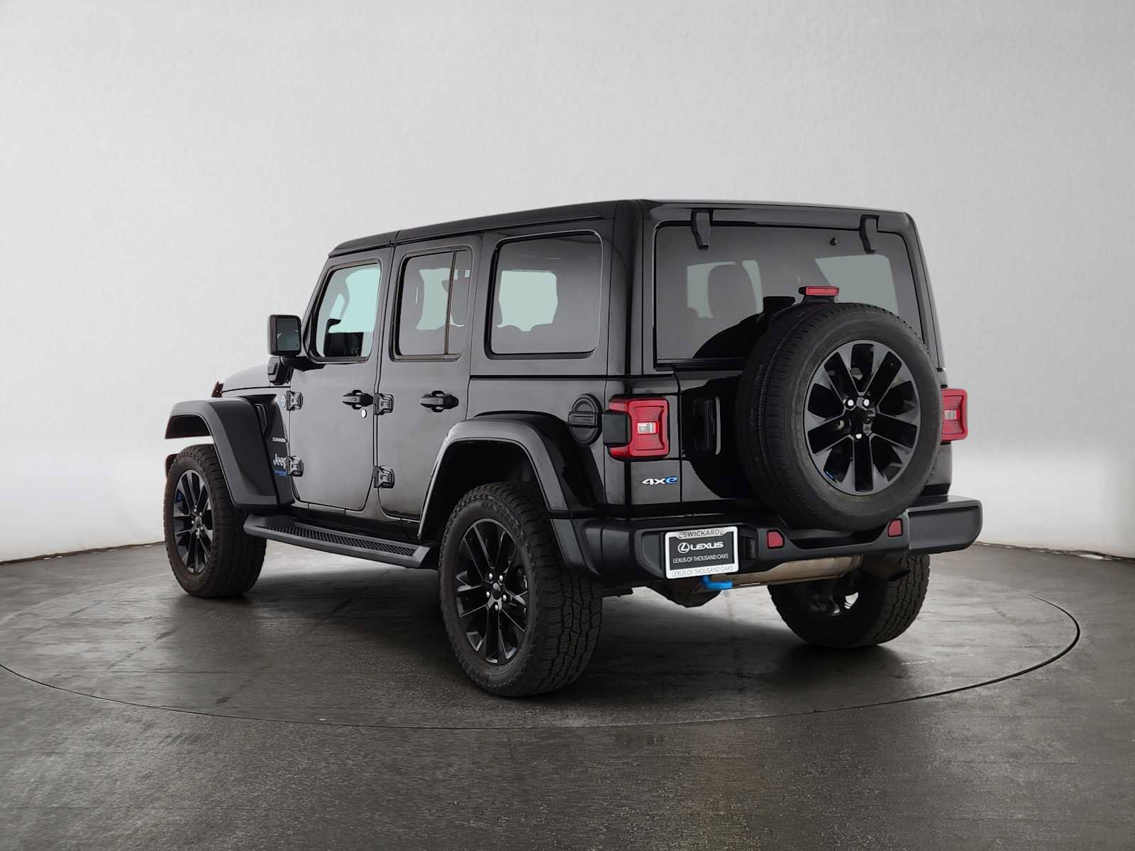 Used 2022 Jeep Wrangler Unlimited Sahara AWD/4WD image 5