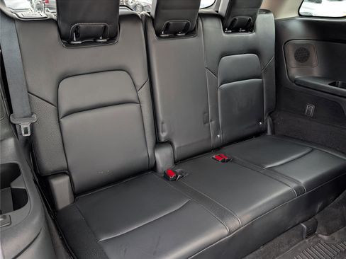 Used 2022 Nissan Pathfinder SL w/ SL Premium Package image 13