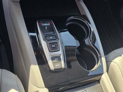 Used 2019 Honda Pilot Touring image 25
