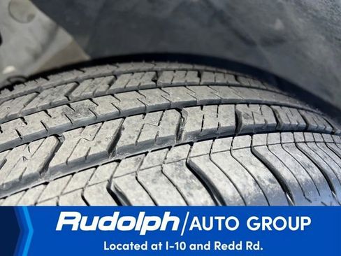 Used 2023 GMC Terrain SLE w/ Driver Convenience Package image 38