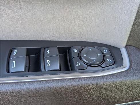 Used 2024 Chevrolet Silverado 1500 LTZ w/ Z71 Off-Road Package image 19