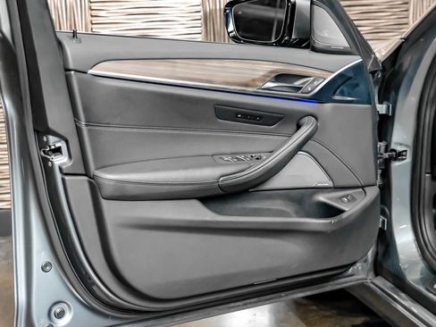 Used 2019 BMW 540i xDrive AWD/4WD image 43