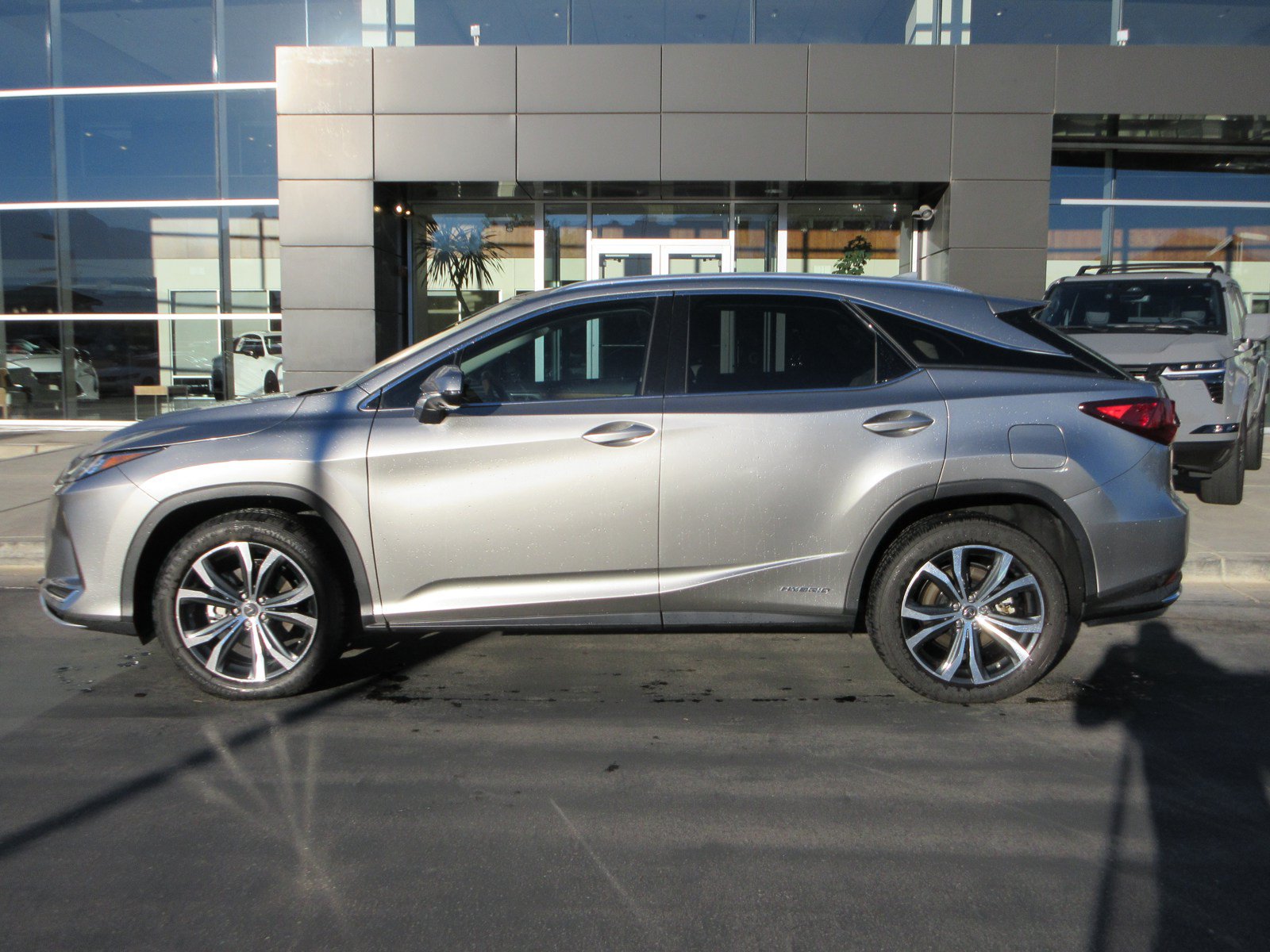Used 2022 Lexus RX 450h AWD w/ Premium Package image 3