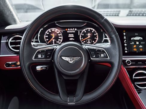 Used 2021 Bentley Continental GT AWD/4WD image 34