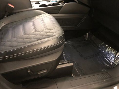 Used 2023 Ford Escape Platinum w/ Premium Technology Package image 36