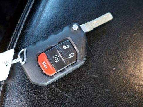 Used 2023 Jeep Wrangler Unlimited Sahara w/ Cold Weather Group image 41