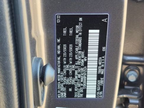 Used 2023 Toyota Highlander XSE FWD image 26
