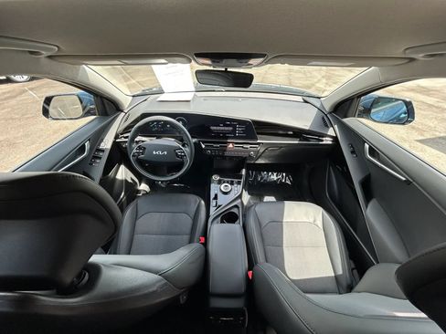 Used 2024 Kia Niro Wind FWD image 36
