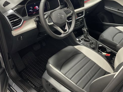 New 2025 Volkswagen Taos SEL image 7
