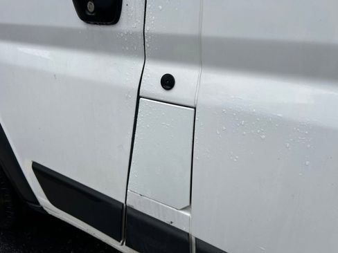 Used 2023 RAM ProMaster 2500 FWD image 12