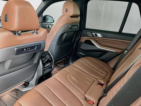 Used 2019 BMW X5 xDrive40i w/ M Sport Package AWD/4WD image 34