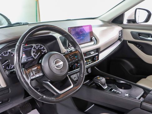 Used 2023 Nissan Rogue SV w/ SV Premium B Package FWD image 23
