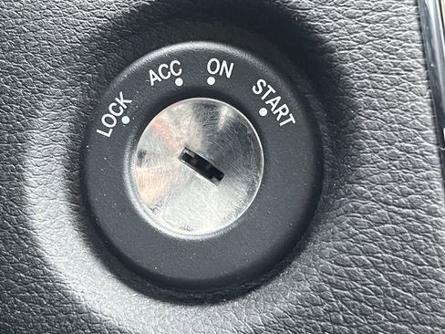 Used 2013 Chrysler 200 Touring w/ S Exterior Appearance Pkg image 30